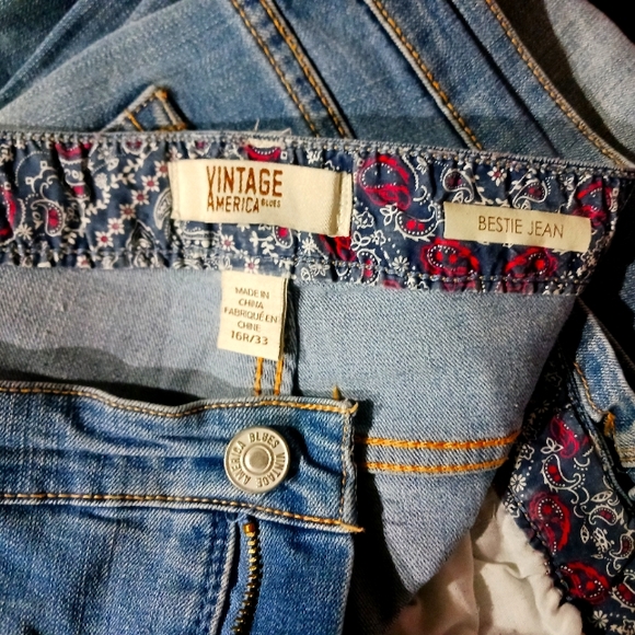 Vintage America Blues Embroidered Bestie Jeans Size 16 - Picture 2 of 3